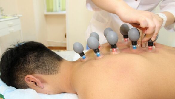 Massaggio sottovuoto per il mal di schiena
