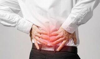 Osteocondrosi della colonna vertebrale in un uomo